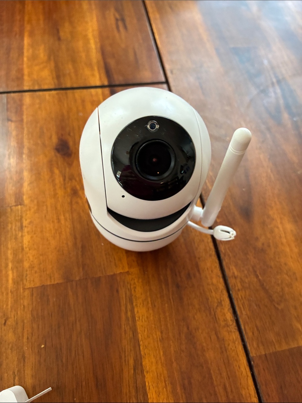 HelloBaby White Pan-Tilt Baby Monitor and Camera